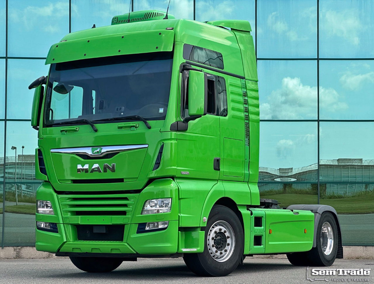 MAN TGX 18.460 Euro 6 Only 697.000 KM 2X Tanks TOP Condition BE-Truck - Tracteur routier: photos 1 MAN TGX 18.460 Euro 6 Only 697.000 KM 2X Tanks TOP Condition BE-Truck - Tracteur routier: photos 1