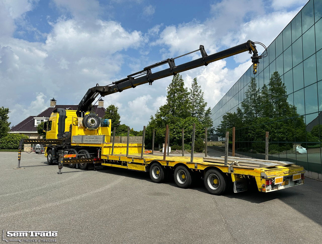 Volvo FH 12.460 Manual Gear 6X2 Euro 3 Only 493.000 KM Hiab 350 - 5 With Nootebo - Tracteur routier: photos 3 Volvo FH 12.460 Manual Gear 6X2 Euro 3 Only 493.000 KM Hiab 350 - 5 With Nootebo - Tracteur routier: photos 3
