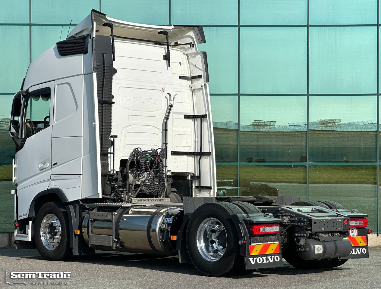 Volvo FH 13.460 Full AIR I-Park Cool Super Condition Belgium-Truck - Tracteur routier: photos 3 Volvo FH 13.460 Full AIR I-Park Cool Super Condition Belgium-Truck - Tracteur routier: photos 3