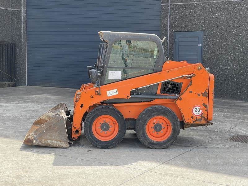 Bobcat S 450 - Chargeuse sur pneus: photos 3 Bobcat S 450 - Chargeuse sur pneus: photos 3