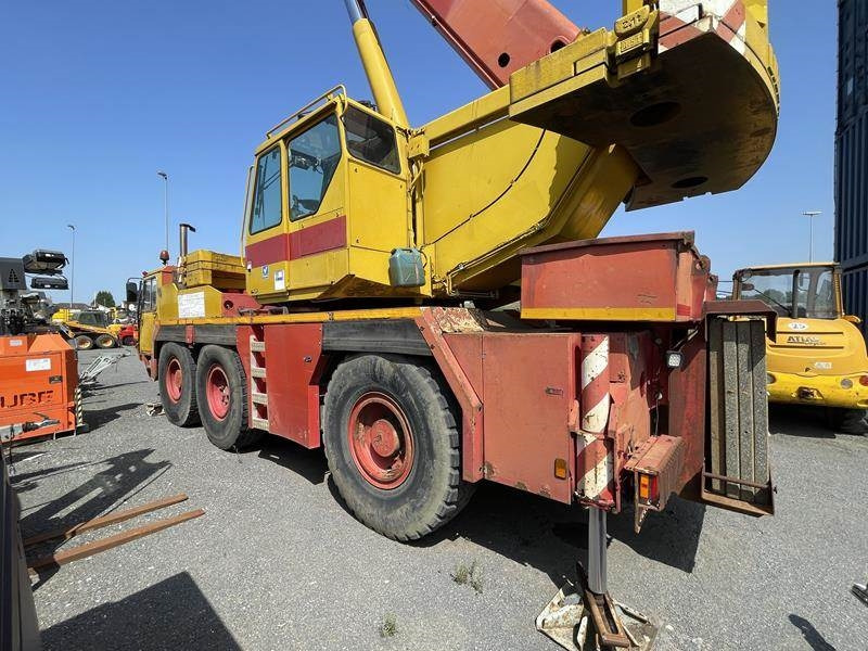 Liebherr LTM 1050 / 1 - Grue tout-terrain: photos 5 Liebherr LTM 1050 / 1 - Grue tout-terrain: photos 5