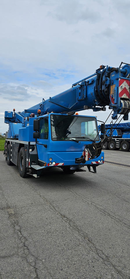 LIEBHERR LTM 1040-2.1 - Grue mobile: photos 4 LIEBHERR LTM 1040-2.1 - Grue mobile: photos 4