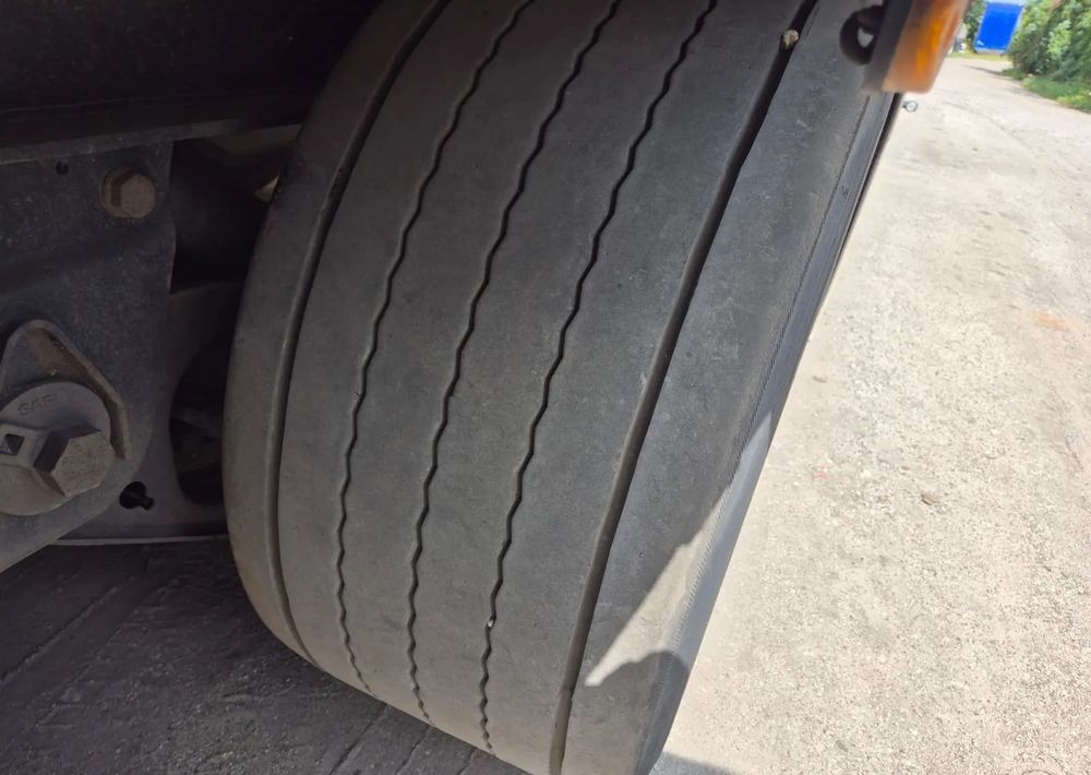 Fliegl Tandem 3 osie - Remorque rideaux coulissants: photos 5 Fliegl Tandem 3 osie - Remorque rideaux coulissants: photos 5