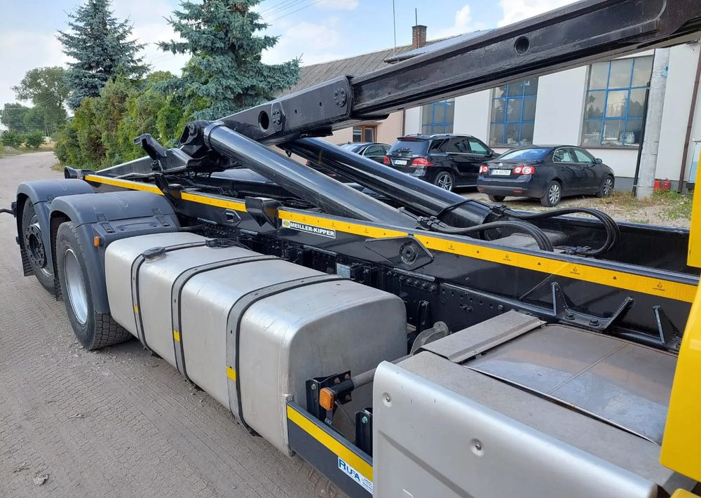 Camion ampliroll MAN TGX 26-500 Hakowiec oś skrętna: photos 20