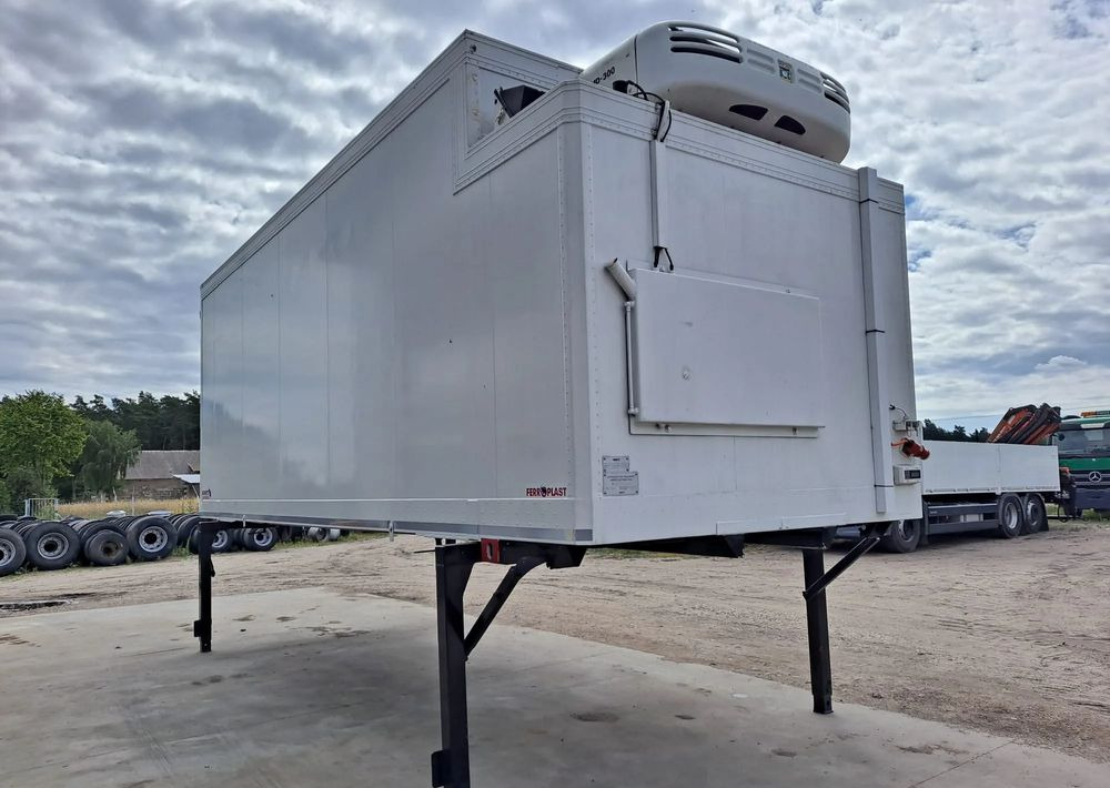 Schmitz Cargobull Chłodnia BDF kontener z agregatem Thermo King MD300 - Remorque frigorifique: photos 3 Schmitz Cargobull Chłodnia BDF kontener z agregatem Thermo King MD300 - Remorque frigorifique: photos 3