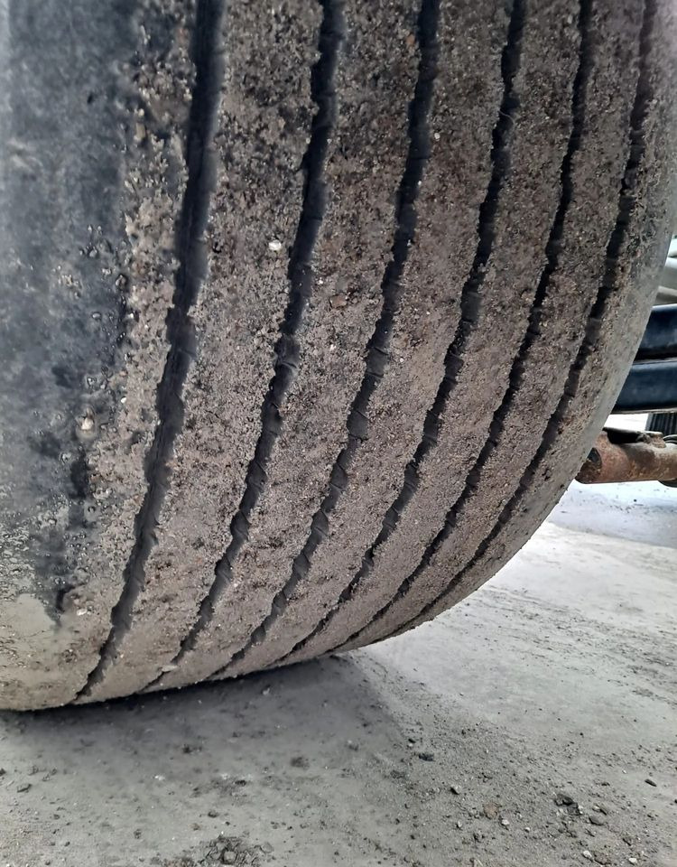 Wielton Przyczepa tandem - Remorque porte-conteneur/ Caisse mobile: photos 3 Wielton Przyczepa tandem - Remorque porte-conteneur/ Caisse mobile: photos 3