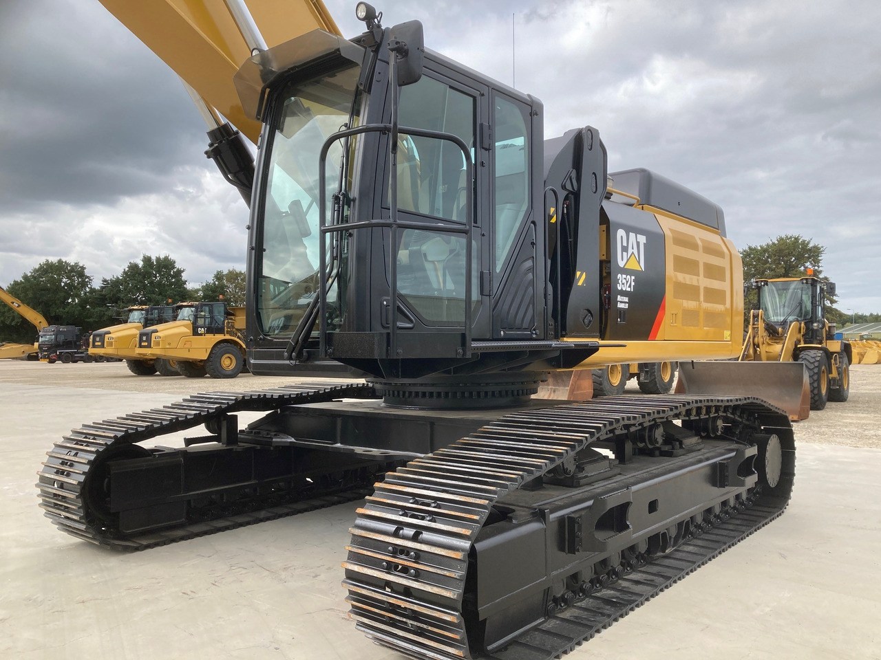 CATERPILLAR 352F Material Handler - Pelle de manutention: photos 2 CATERPILLAR 352F Material Handler - Pelle de manutention: photos 2