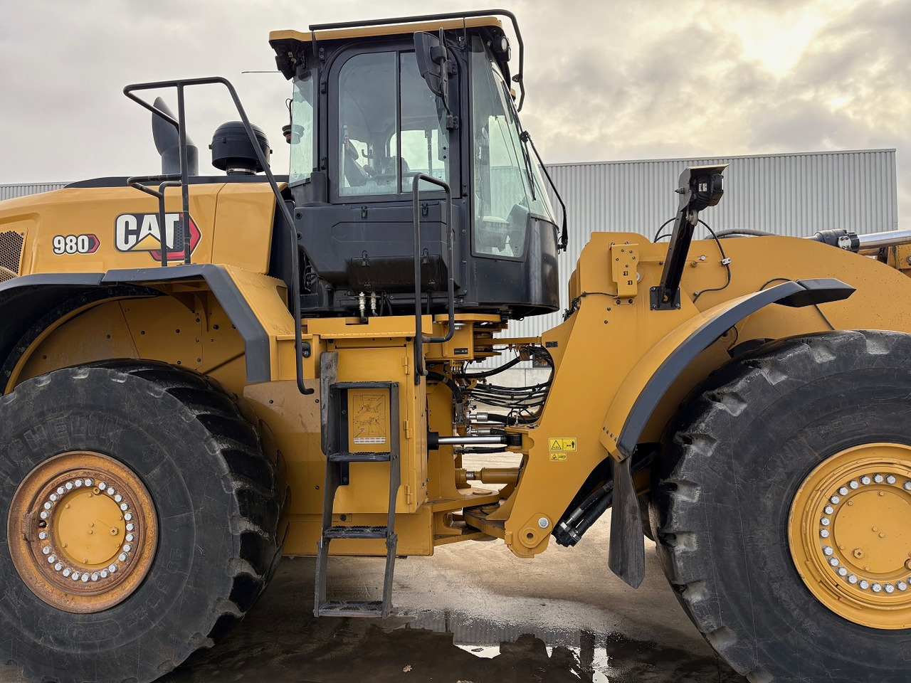 CATERPILLAR 980 Next Gen - Chargeuse sur pneus: photos 5 CATERPILLAR 980 Next Gen - Chargeuse sur pneus: photos 5