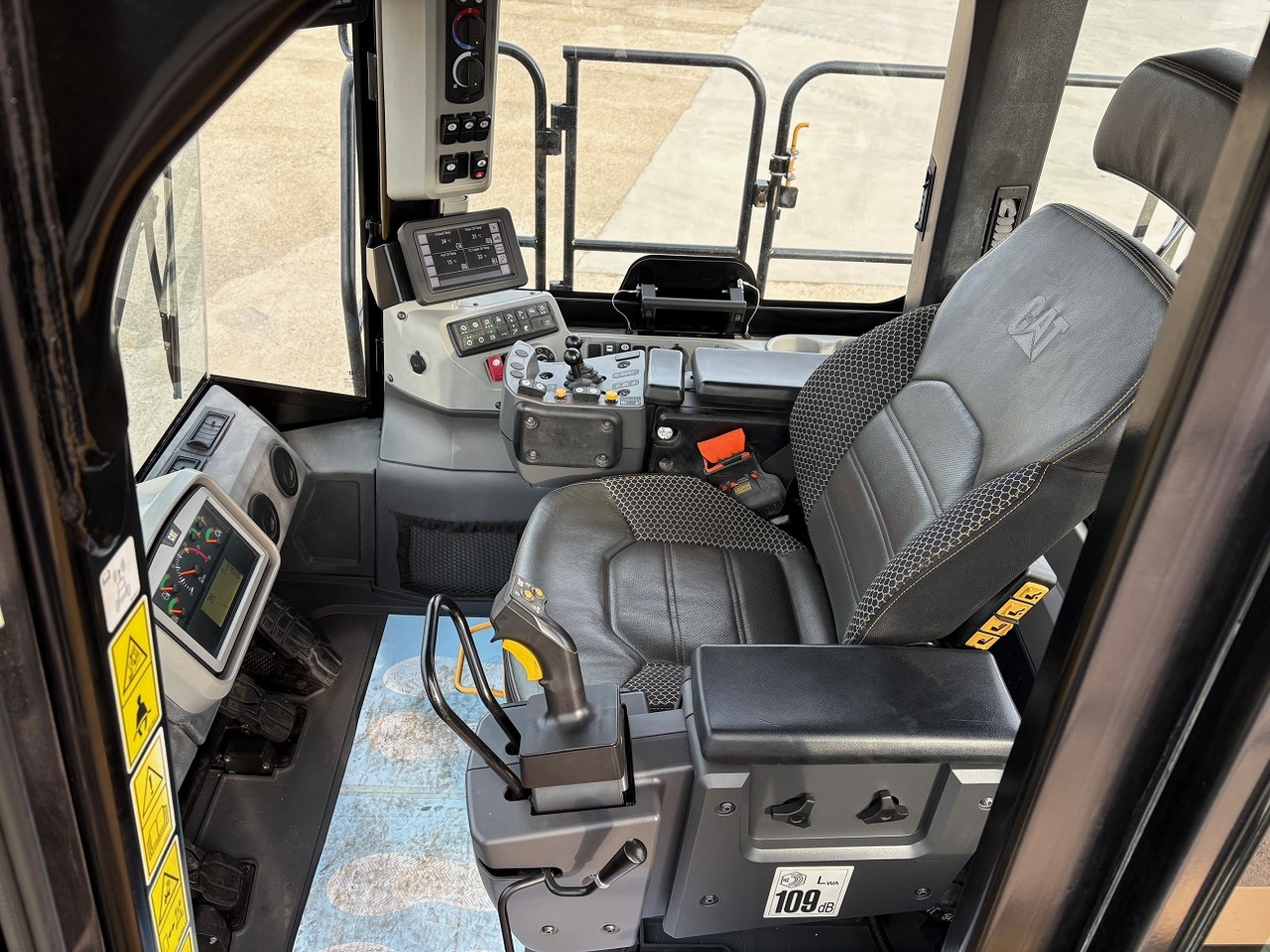 Chargeuse sur pneus CATERPILLAR 988K: photos 10