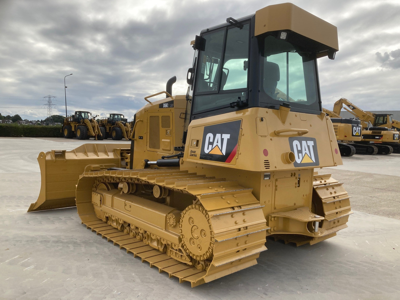CATERPILLAR D6K2 LGP - Bulldozer: photos 3 CATERPILLAR D6K2 LGP - Bulldozer: photos 3