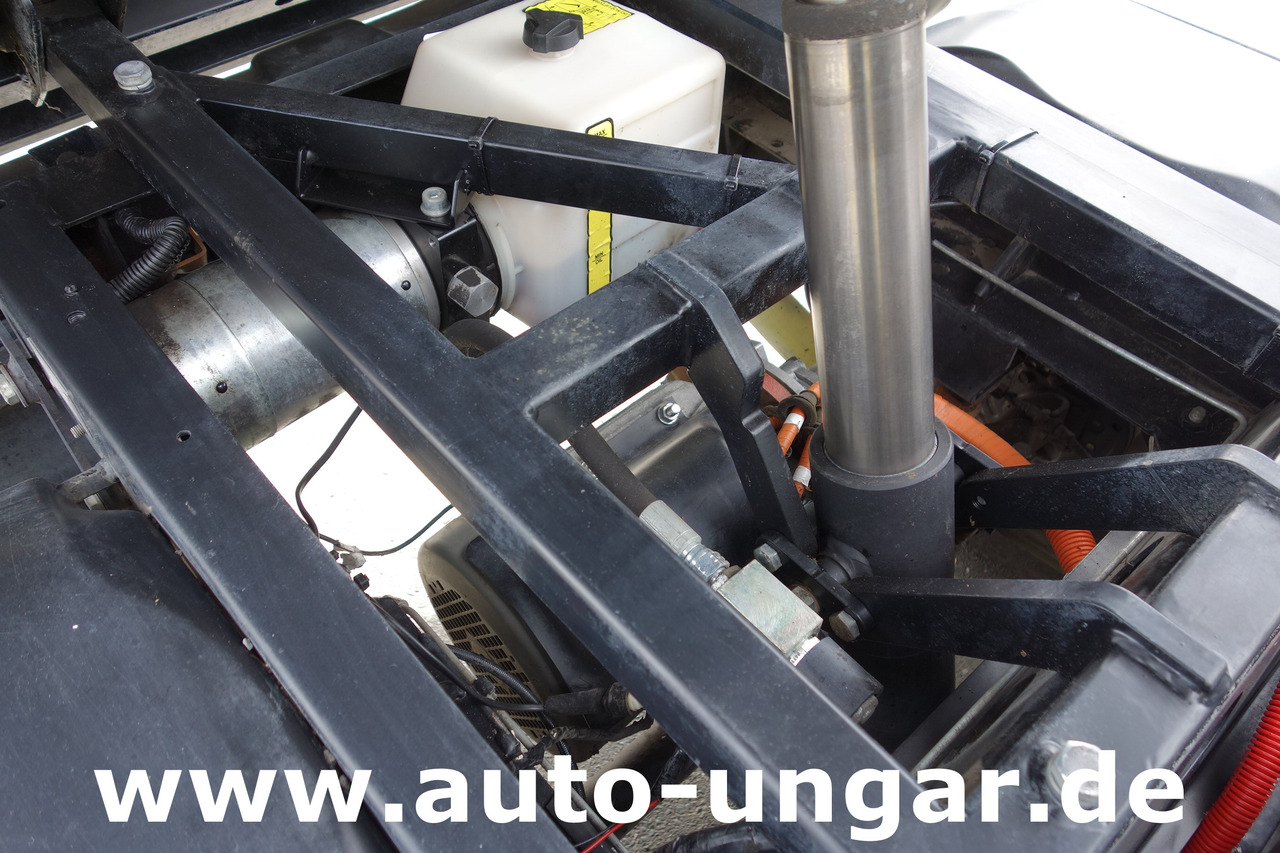 Utilitaire électrique compact AIXAM MEGA M10 kurzer Radstand Kipper Bj. 2013: photos 7