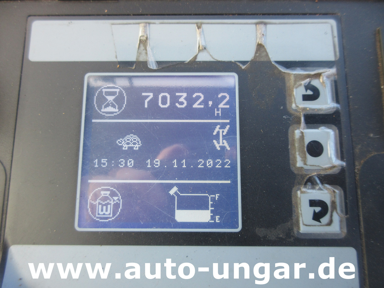 Balayeuse de voirie Hako CityMaster CM2000 2 Besen Baujahr 2015 Kehrmaschine 4-Rad-Lenkung: photos 18 Balayeuse de voirie Hako CityMaster CM2000 2 Besen Baujahr 2015 Kehrmaschine 4-Rad-Lenkung: photos 18