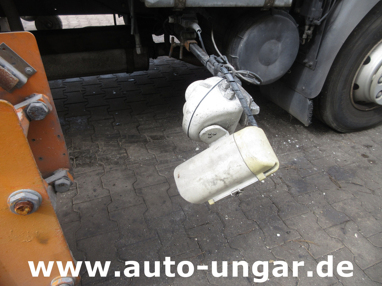 Hofmann H75 - 1000 Thermoplastic Roadmarking Machine Truck Mounted Hot Paint - Travaux routiers: photos 5 Hofmann H75 - 1000 Thermoplastic Roadmarking Machine Truck Mounted Hot Paint - Travaux routiers: photos 5