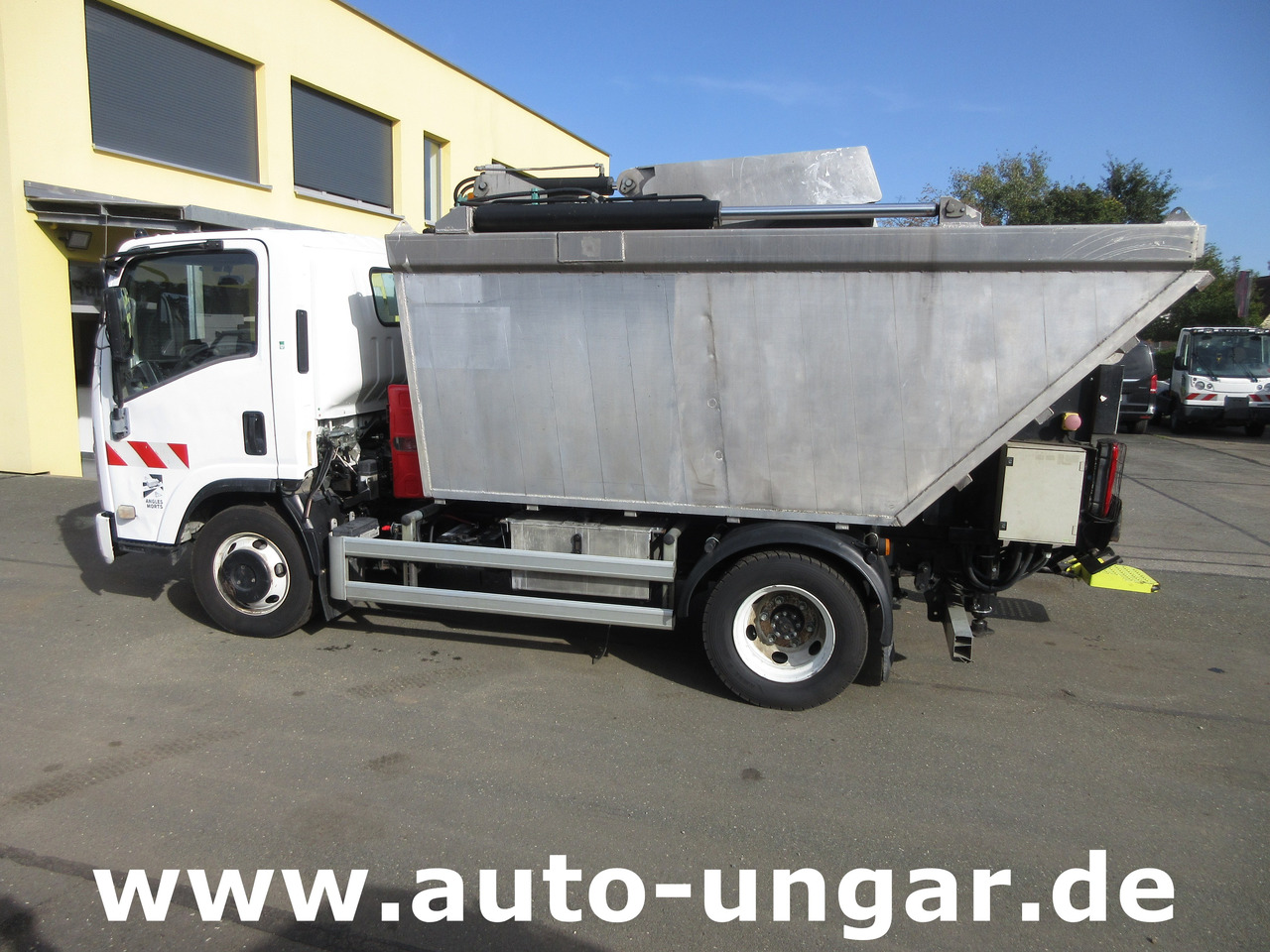 Isuzu NPR 75 Müllwagen Provence Benne - Faun Lifter Presse Kipper Trittbrett Bj 12 - Benne à ordures ménagères: photos 4 Isuzu NPR 75 Müllwagen Provence Benne - Faun Lifter Presse Kipper Trittbrett Bj 12 - Benne à ordures ménagères: photos 4