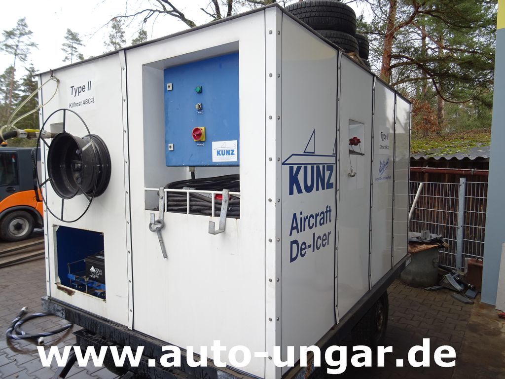 Kunz Aircraft De-Icer Anti-Icer 1200E GSE - Dégivreuse: photos 4 Kunz Aircraft De-Icer Anti-Icer 1200E GSE - Dégivreuse: photos 4
