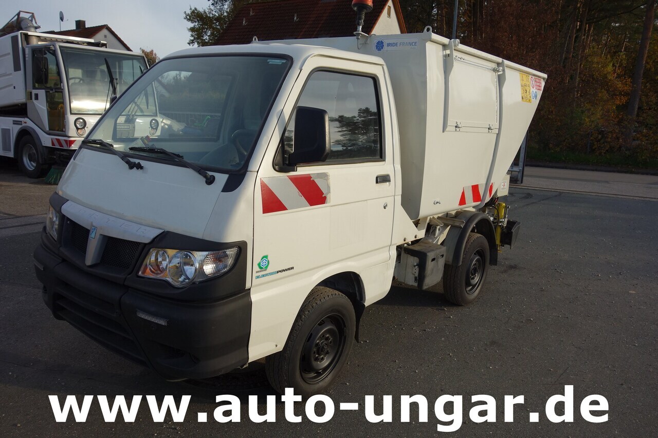 Piaggio Porter S90 Müllwagen IRIDE Tonnenlifter Kipper Kleinmüllwagen Zöller Mini - Benne à ordures ménagères: photos 1 Piaggio Porter S90 Müllwagen IRIDE Tonnenlifter Kipper Kleinmüllwagen Zöller Mini - Benne à ordures ménagères: photos 1