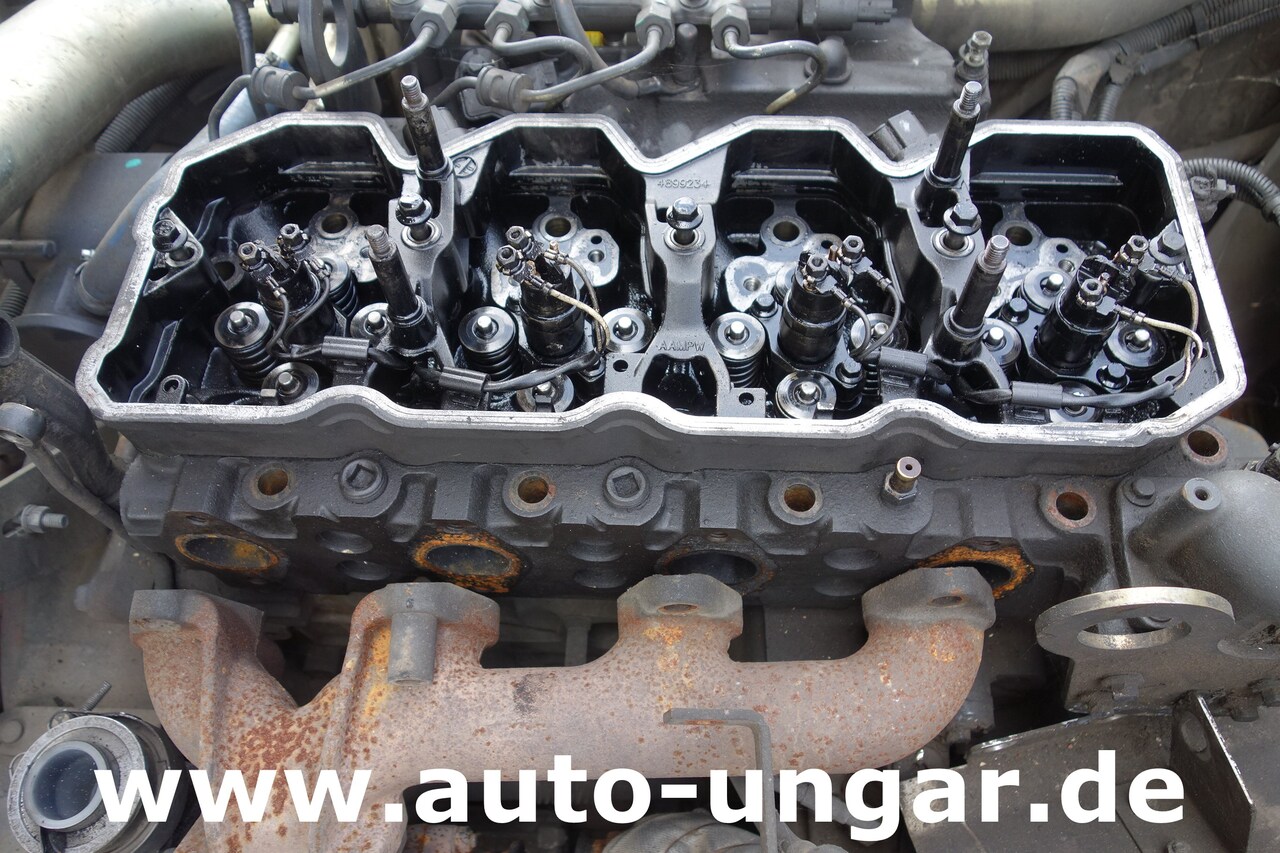 Balayeuse de voirie Ravo C540 / 530 Kehrmaschine - Kärcher - Heckabsaugung - Motorschaden: photos 8 Balayeuse de voirie Ravo C540 / 530 Kehrmaschine - Kärcher - Heckabsaugung - Motorschaden: photos 8