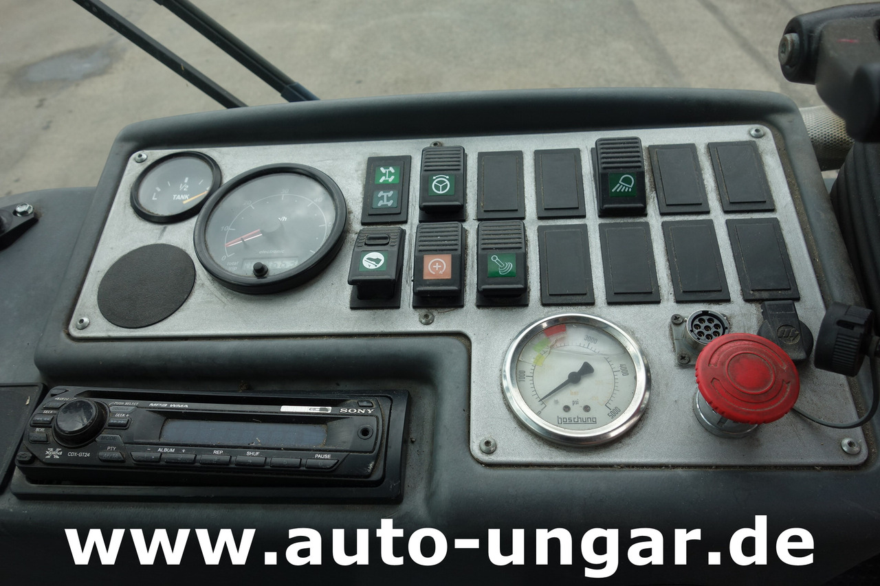 Véhicule de voirie/ Spécial Boschung S3 Wasserfass Kipper 4-Rad-Lenkung Multicar Kommunalfahrzeug Geräteträger: photos 15