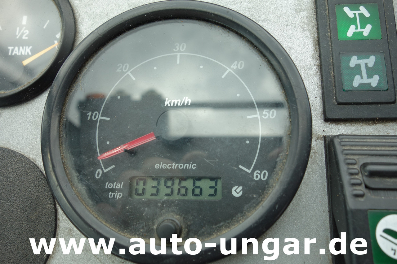 Véhicule de voirie/ Spécial Boschung S3 Wasserfass Kipper 4-Rad-Lenkung Multicar Kommunalfahrzeug Geräteträger: photos 16