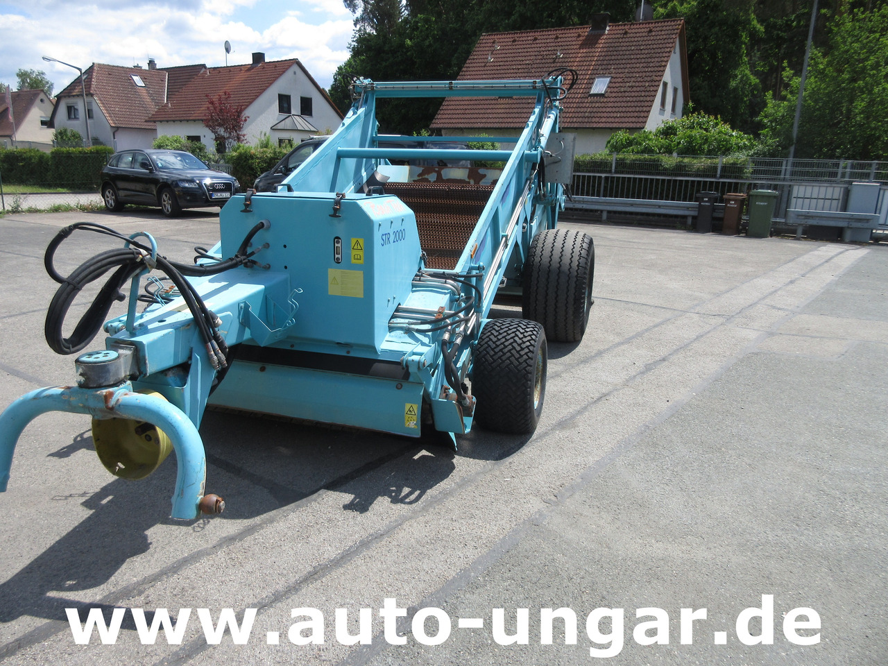 Kässbohrer BeachTech STR 2000 BeachCleaner Strandreiniger καθαριστής παραλίας - Véhicule de voirie/ Spécial: photos 2 Kässbohrer BeachTech STR 2000 BeachCleaner Strandreiniger καθαριστής παραλίας - Véhicule de voirie/ Spécial: photos 2