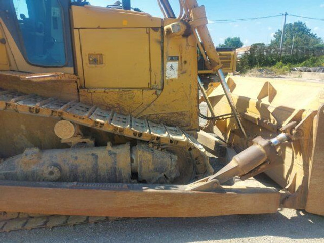 Caterpillar D6T XL - Bulldozer: photos 5 Caterpillar D6T XL - Bulldozer: photos 5