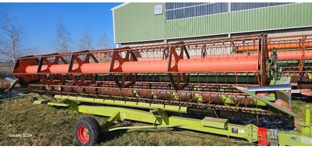 Claas Tucano 450 (839) +V 750 - Moissonneuse-batteuse: photos 4 Claas Tucano 450 (839) +V 750 - Moissonneuse-batteuse: photos 4