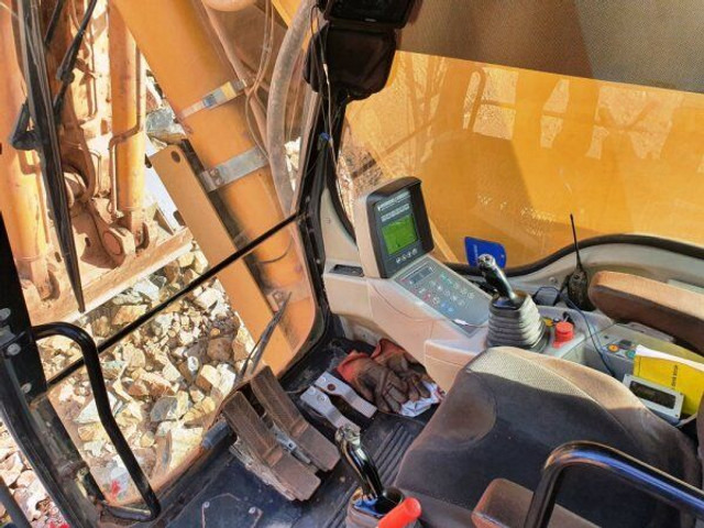 Liebherr R 984C HD (125t) - Pelle sur chenille: photos 5 Liebherr R 984C HD (125t) - Pelle sur chenille: photos 5