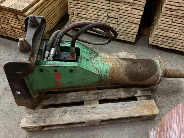 Mecalac 714 MW - Pelle sur pneus: photos 5 Mecalac 714 MW - Pelle sur pneus: photos 5