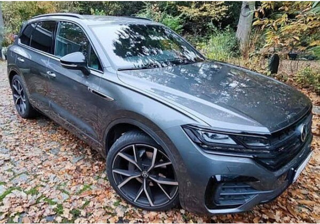 Volkswagen Touareg 3.0 TDi R-line 4-motion - SUV: photos 1 Volkswagen Touareg 3.0 TDi R-line 4-motion - SUV: photos 1
