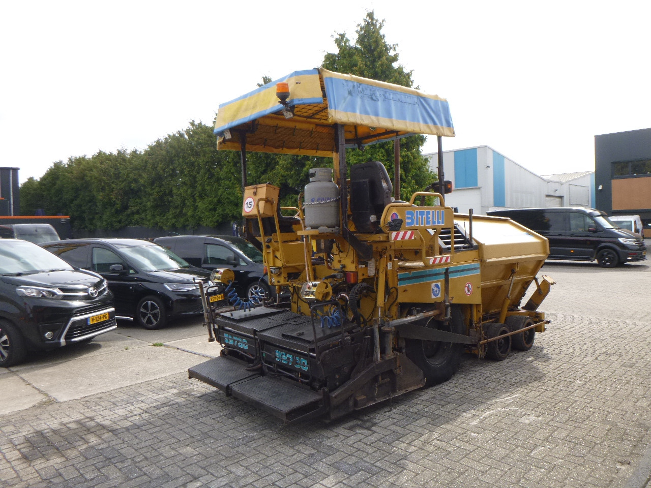 CATERPILLAR BB730 - Finisseur: photos 4 CATERPILLAR BB730 - Finisseur: photos 4