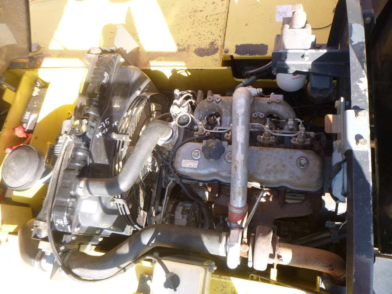 DYNAPAC CP215(HITACHI) en crédit-bail DYNAPAC CP215(HITACHI): photos 14