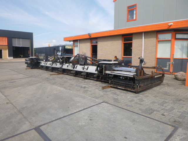 DYNAPAC SB1250PL - Finisseur: photos 2 DYNAPAC SB1250PL - Finisseur: photos 2
