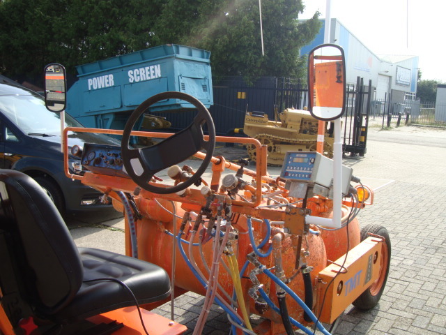 Travaux routiers TMT Cold paint road marker: photos 11