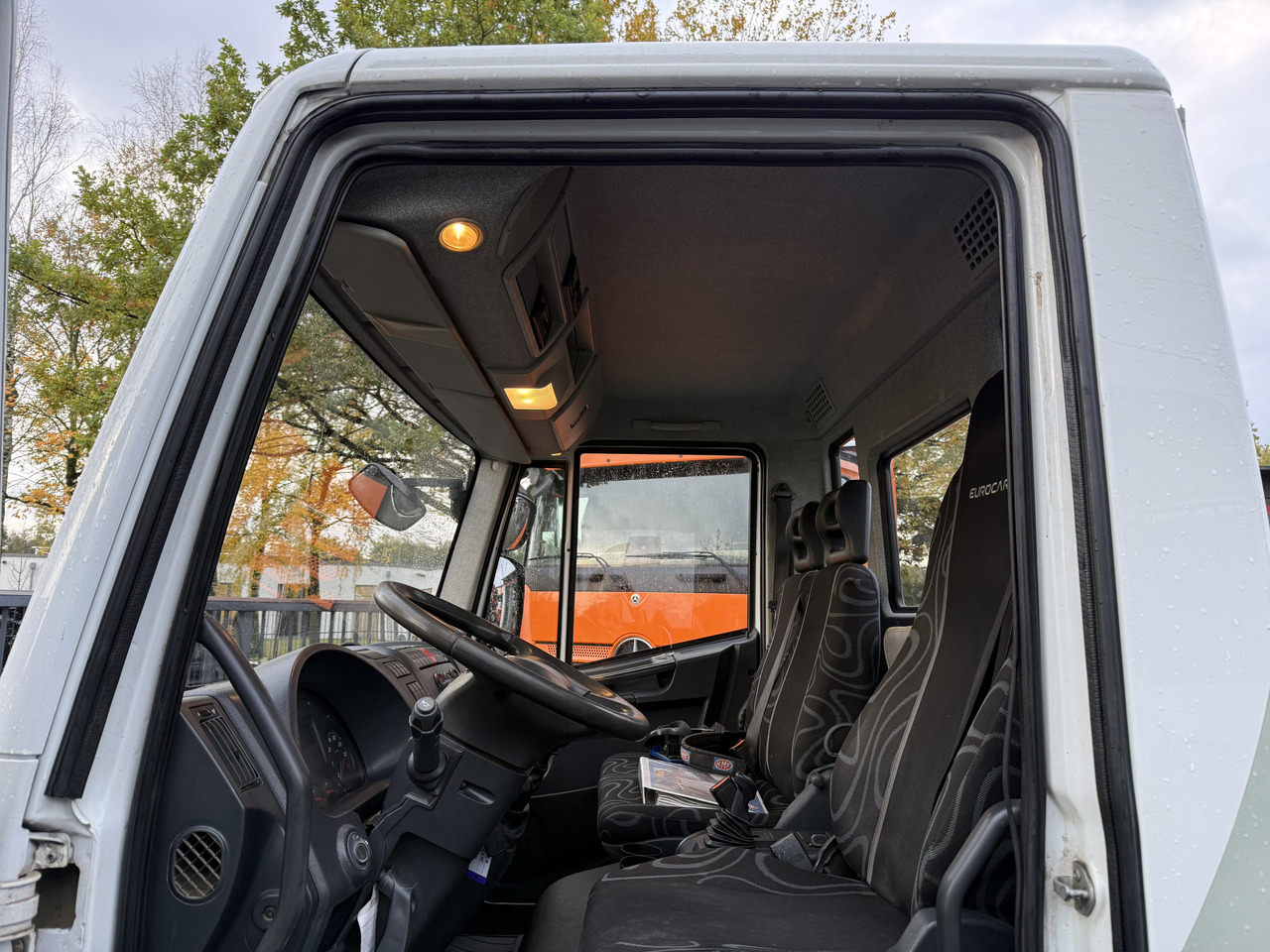 Iveco EuroCargo 80E22 Kran HMF 735 bis 15 Meter - Camion plateau, Camion grue: photos 5 Iveco EuroCargo 80E22 Kran HMF 735 bis 15 Meter - Camion plateau, Camion grue: photos 5