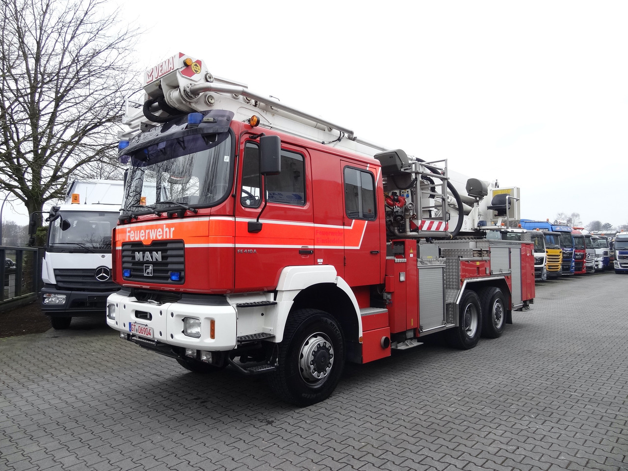 MAN FE 410 6X6 Feuerwehr Vema Lift 32 Meter - Camion avec nacelle: photos 1 MAN FE 410 6X6 Feuerwehr Vema Lift 32 Meter - Camion avec nacelle: photos 1