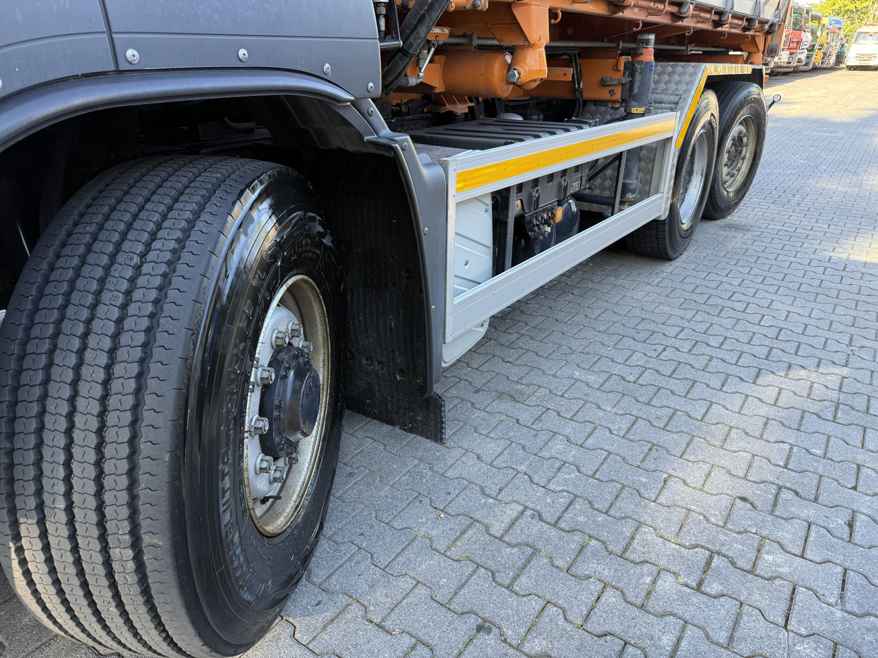 MAN TGS 28.400 6X4H-4 BL - Camion benne, Camion grue: photos 3 MAN TGS 28.400 6X4H-4 BL - Camion benne, Camion grue: photos 3