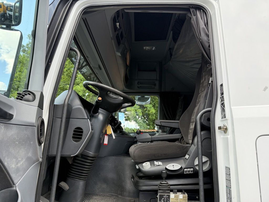 Mercedes-Benz Actros 1841 Kran Hiab 288 bis 30 Meter - Camion plateau, Camion grue: photos 4 Mercedes-Benz Actros 1841 Kran Hiab 288 bis 30 Meter - Camion plateau, Camion grue: photos 4