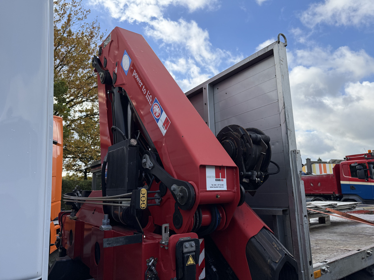 Mercedes-Benz Actros 2535 6X2 HMF 2420 bis 25 Meter - Camion plateau, Camion grue: photos 5 Mercedes-Benz Actros 2535 6X2 HMF 2420 bis 25 Meter - Camion plateau, Camion grue: photos 5