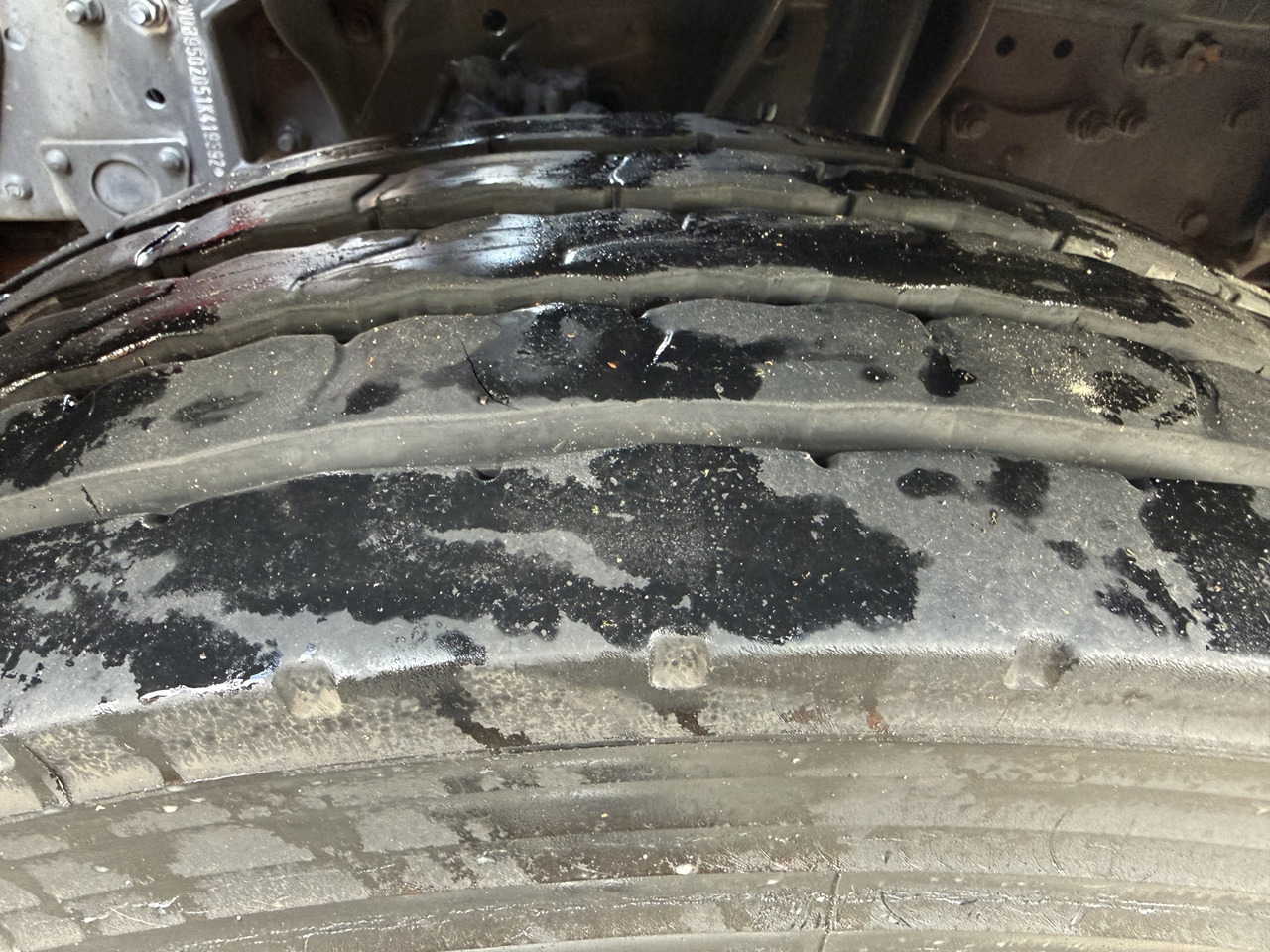 Mercedes-Benz Actros 2535 6X2 HMF 2420 bis 25 Meter - Camion grue, Camion plateau: photos 4 Mercedes-Benz Actros 2535 6X2 HMF 2420 bis 25 Meter - Camion grue, Camion plateau: photos 4