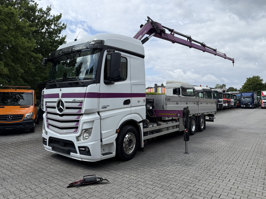 Mercedes-Benz Actros 2545 6X2 HIAB 166 bis 19 Meter - Camion plateau, Camion grue: photos 1 Mercedes-Benz Actros 2545 6X2 HIAB 166 bis 19 Meter - Camion plateau, Camion grue: photos 1