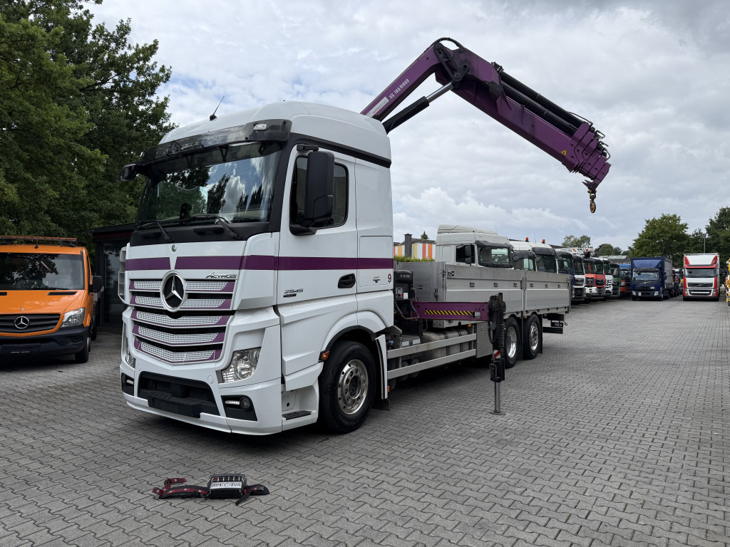 Mercedes-Benz Actros 2545 6X2 HIAB 166 bis 19 Meter - Camion plateau, Camion grue: photos 1 Mercedes-Benz Actros 2545 6X2 HIAB 166 bis 19 Meter - Camion plateau, Camion grue: photos 1