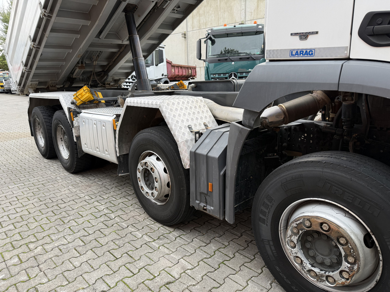 Mercedes-Benz Arocs 3246K 8X4 Meiller - Camion benne: photos 4 Mercedes-Benz Arocs 3246K 8X4 Meiller - Camion benne: photos 4