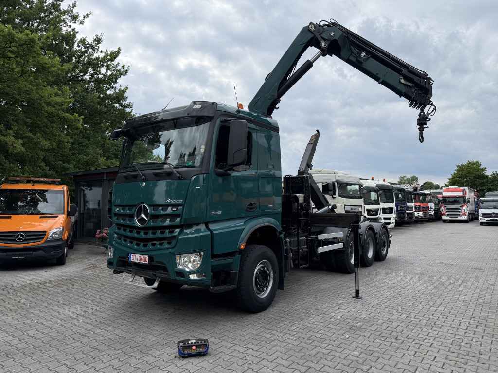 Camion ampliroll, Camion grue Mercedes-Benz Arocs 3251 8X4 Haken mit Kran HMF 2620 K5: photos 12
