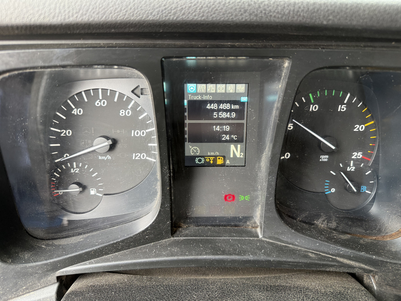 Camion ampliroll, Camion grue Mercedes-Benz Arocs 3251 8X4 Haken mit Kran HMF 2620 K5: photos 5