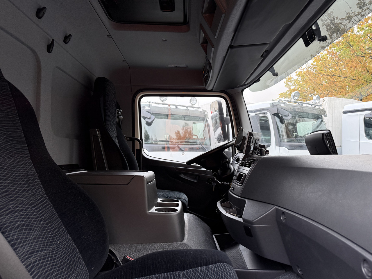 Mercedes-Benz Atego 1224 - Camion fourgon: photos 5 Mercedes-Benz Atego 1224 - Camion fourgon: photos 5