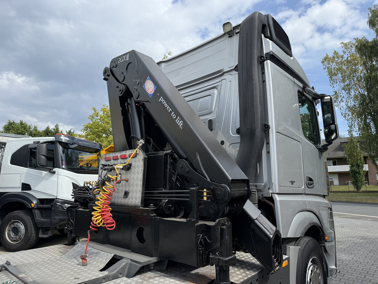 Tracteur routier Mercedes-Benz Actros 1842LS Kran HMF 2020 bis 18 Meter: photos 15