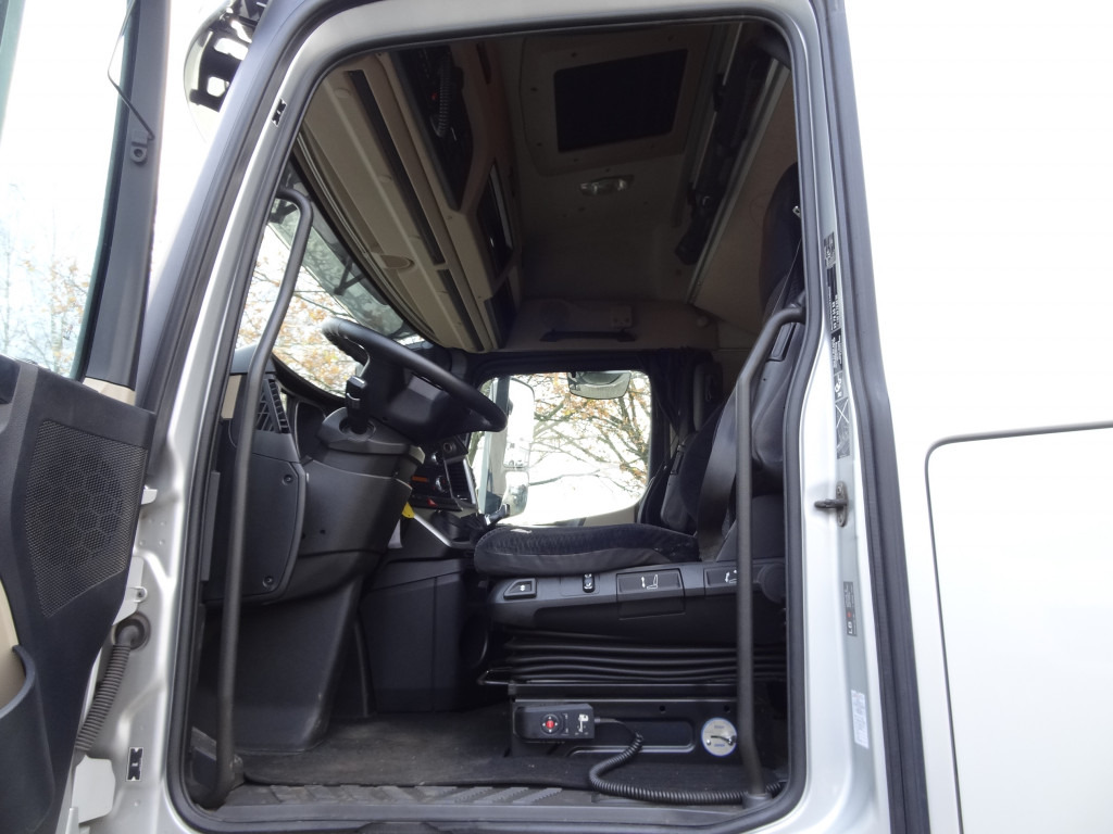 Mercedes-Benz Actros 1842LS Kran HMF 2020 bis 18 Meter - Tracteur routier: photos 5 Mercedes-Benz Actros 1842LS Kran HMF 2020 bis 18 Meter - Tracteur routier: photos 5