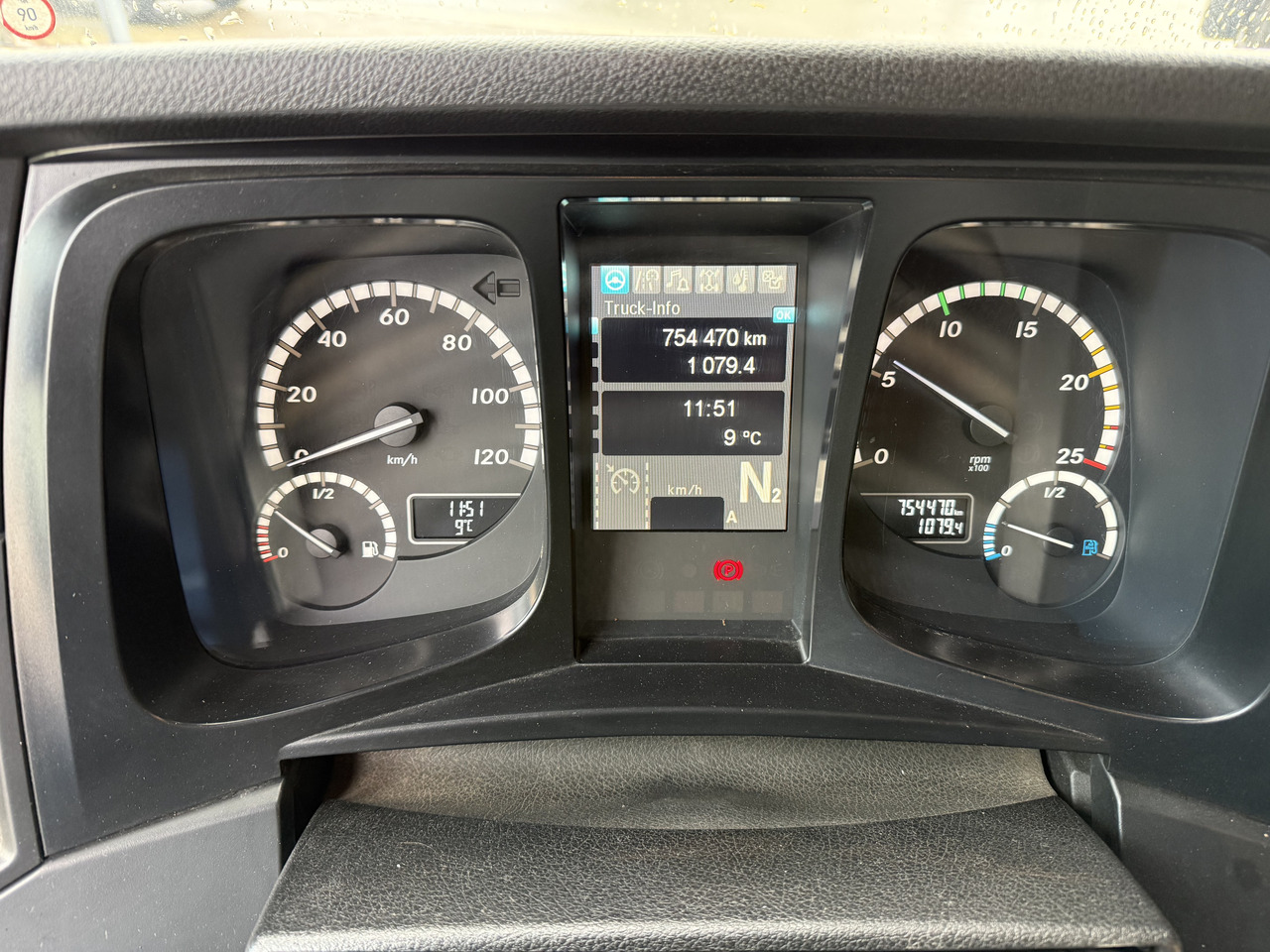 Mercedes-Benz Arocs 2653 6X4 Kran Kesla 2124L - Tracteur routier: photos 3 Mercedes-Benz Arocs 2653 6X4 Kran Kesla 2124L - Tracteur routier: photos 3