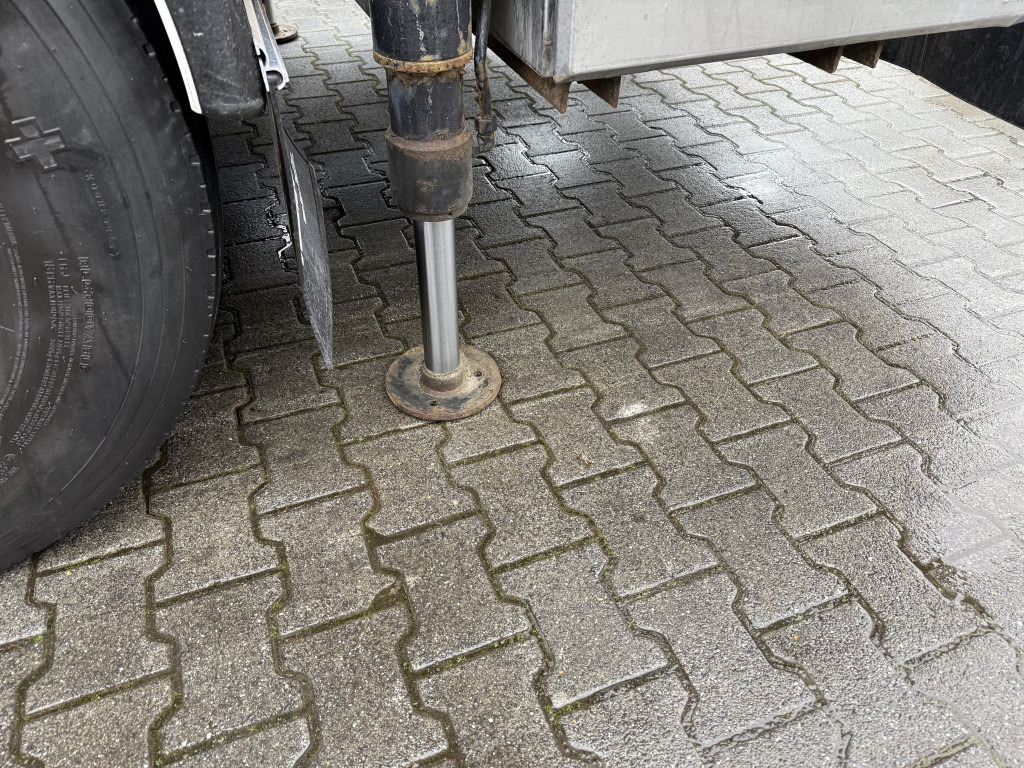 Volvo FH12 420 6X2 Kran PM 30025 bis 26.5 Meter - Camion grue, Camion plateau: photos 5 Volvo FH12 420 6X2 Kran PM 30025 bis 26.5 Meter - Camion grue, Camion plateau: photos 5