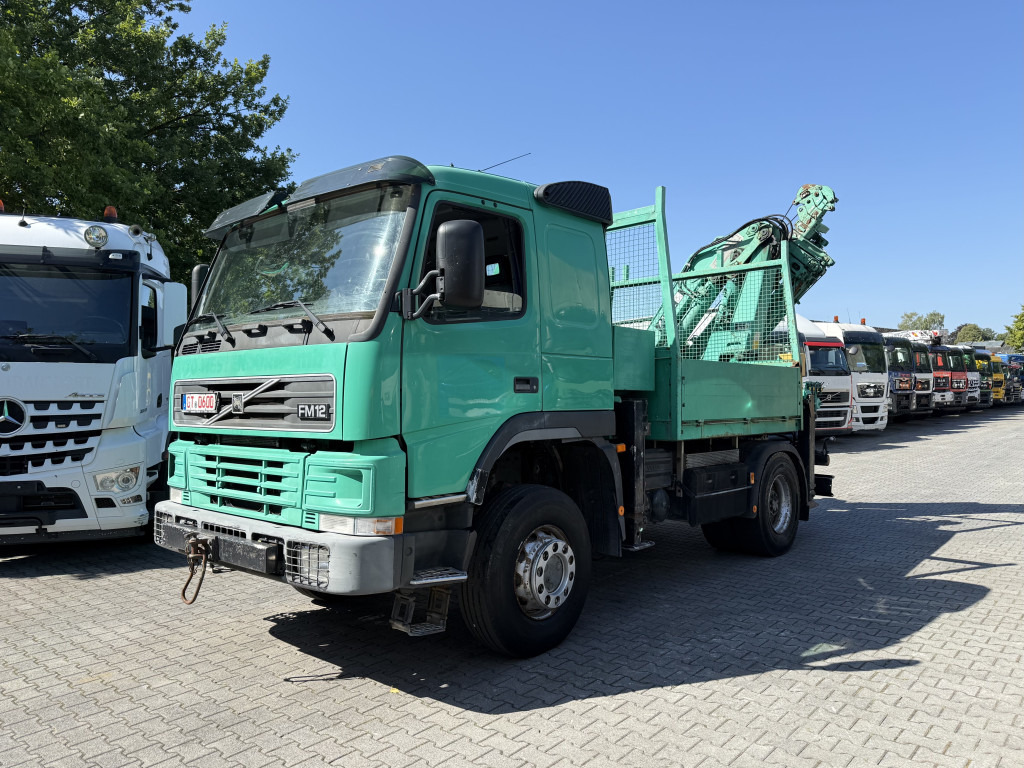 Volvo FM12 420 4X4 Kran MKG 300 bis 24 Meter - Camion plateau, Camion grue: photos 1 Volvo FM12 420 4X4 Kran MKG 300 bis 24 Meter - Camion plateau, Camion grue: photos 1